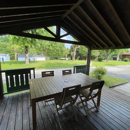 Camping Les Etoiles Saint-Sornin-Lavolps Kültér fotó