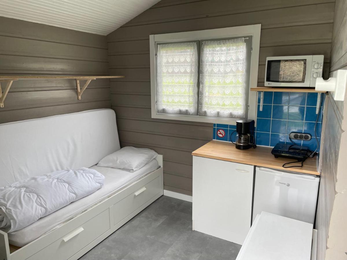 Camping Les Etoiles Saint-Sornin-Lavolps Kültér fotó