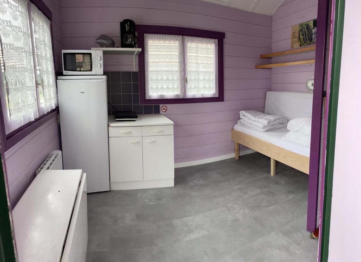 Camping Les Etoiles Saint-Sornin-Lavolps Kültér fotó