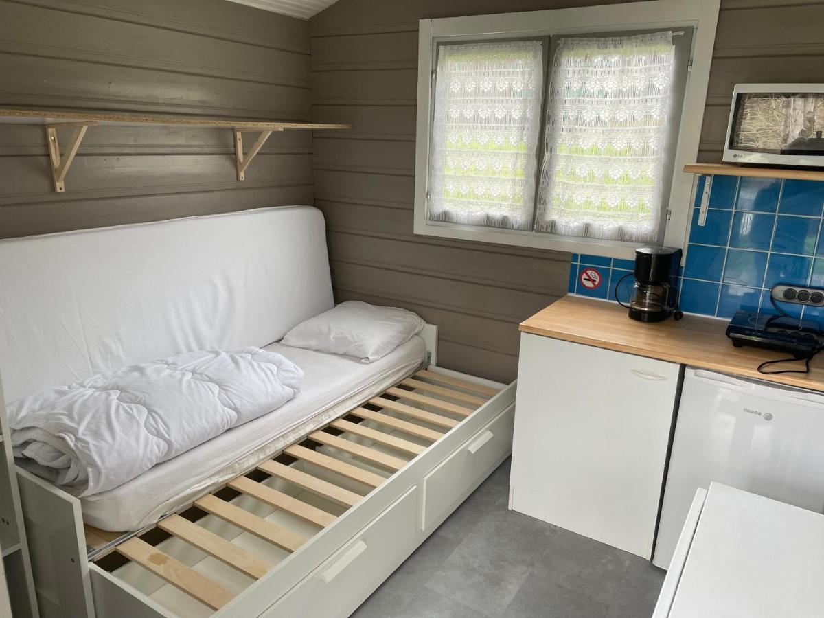 Camping Les Etoiles Saint-Sornin-Lavolps Kültér fotó