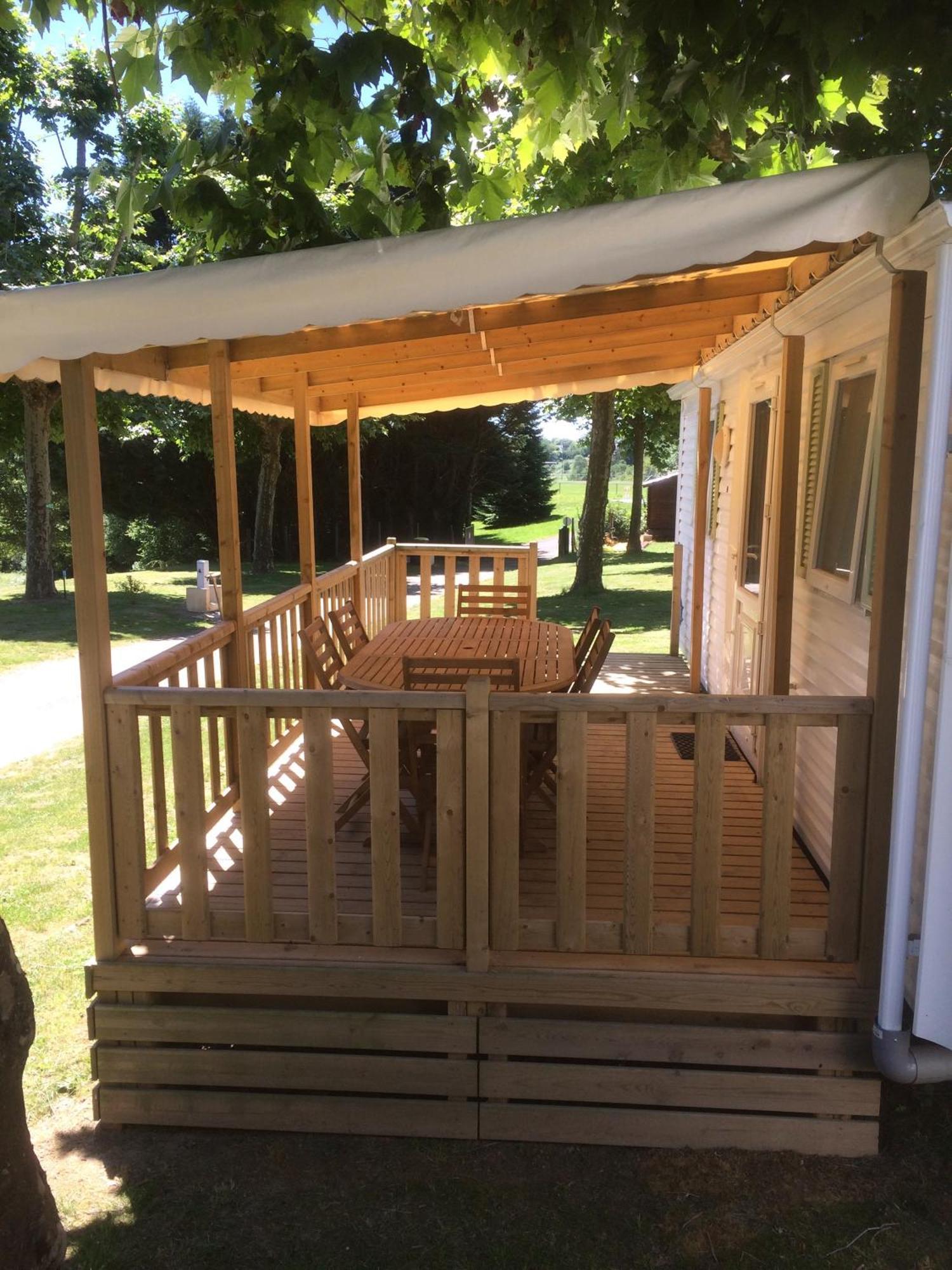 Camping Les Etoiles Saint-Sornin-Lavolps Kültér fotó