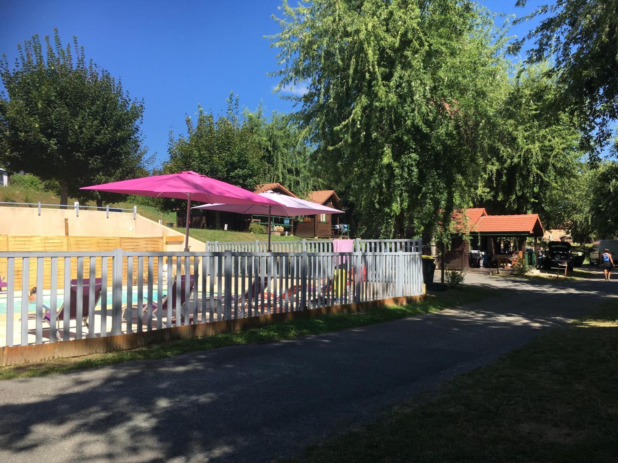Camping Les Etoiles Saint-Sornin-Lavolps Kültér fotó